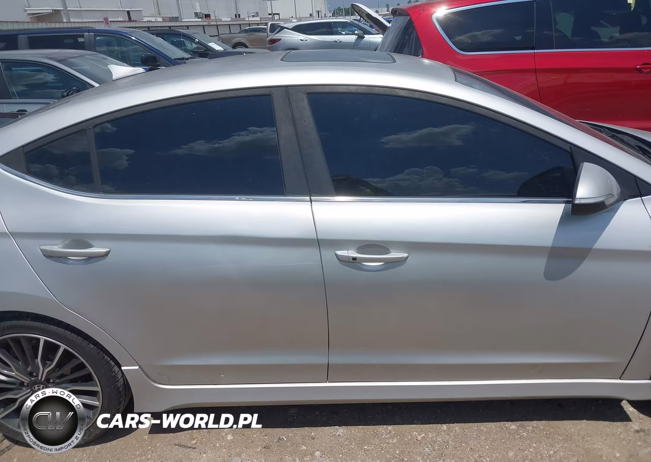 2018 Hyundai Elantra Sport VIN:KMHD04LB1JU518632 - 13