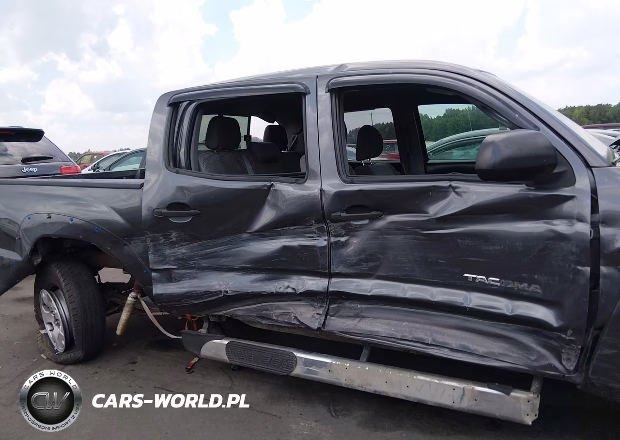 2013 Toyota Tacoma Base V6 VIN:5TFLU4EN1DX067779 - 6