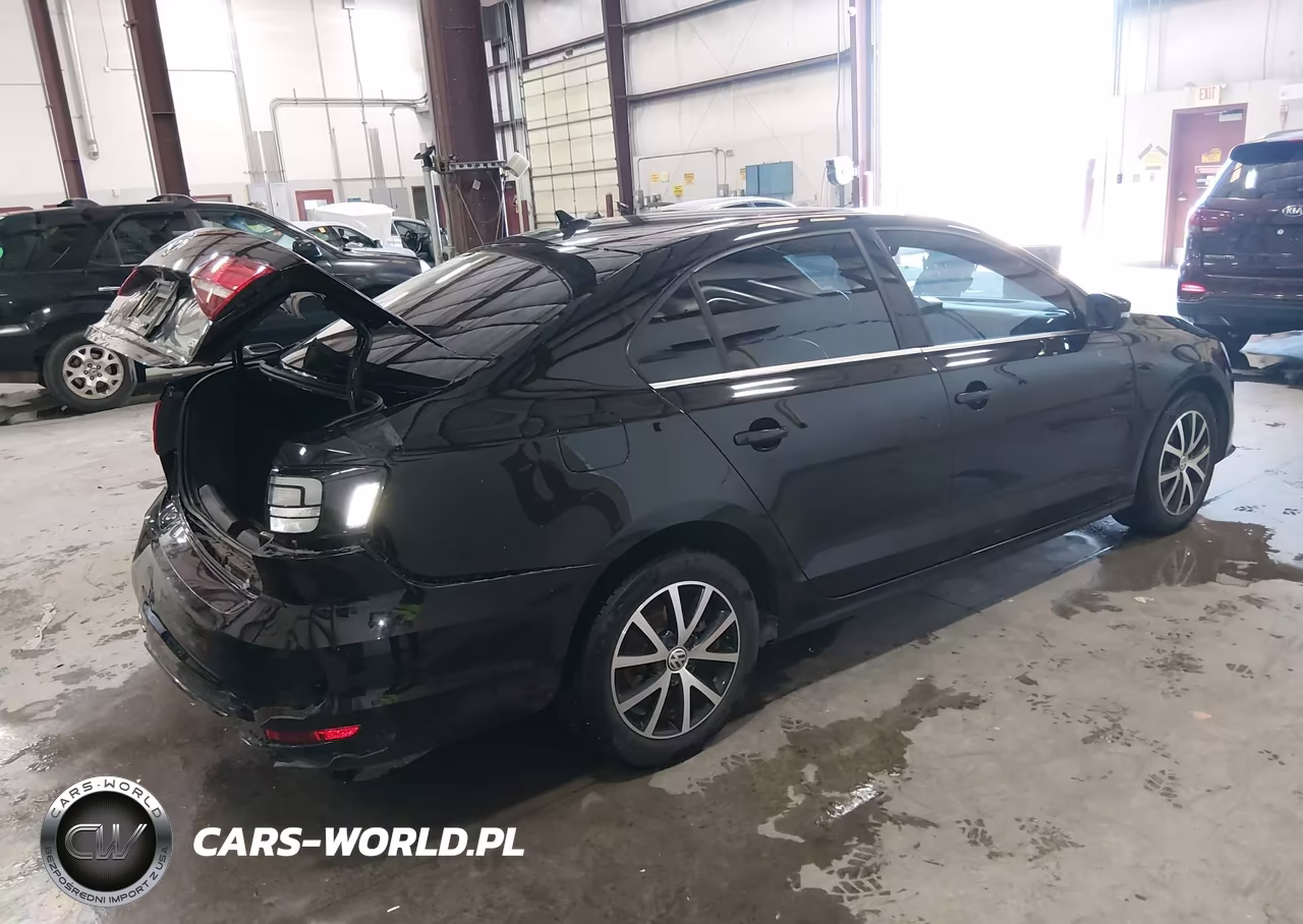 2017 Volkswagen Jetta 1.4T Se VIN:3VWDB7AJ3HM391601 - 4