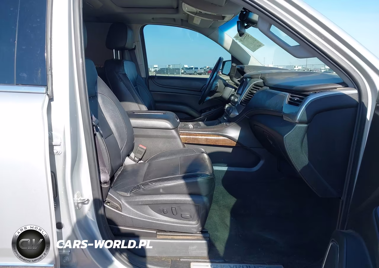 2017 Chevrolet Tahoe Lt VIN:1GNSCBKC6HR109953 - 5