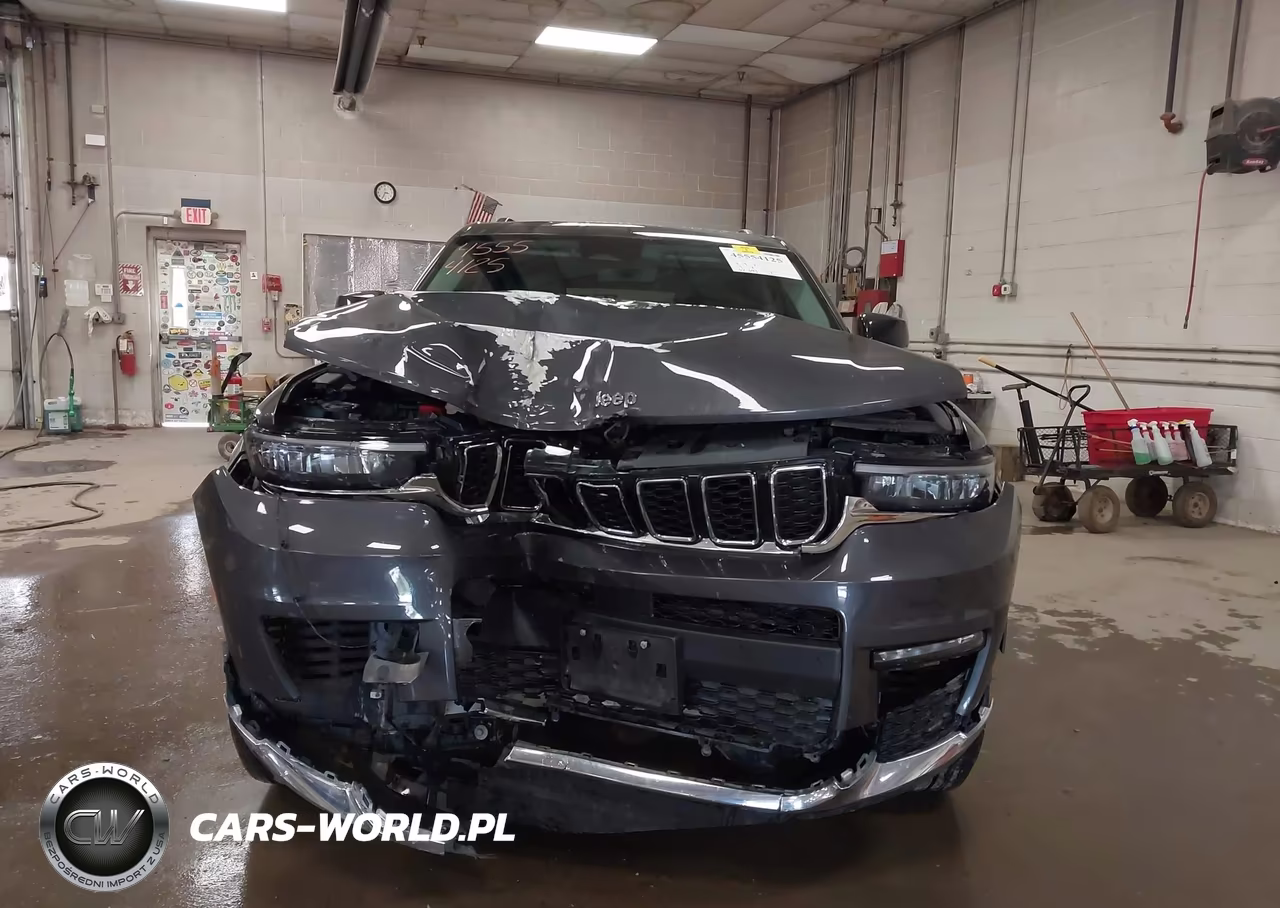 2022 Jeep Grand Cherokee L Limited 4X4 VIN:1C4RJKBG4N8566486 - 12