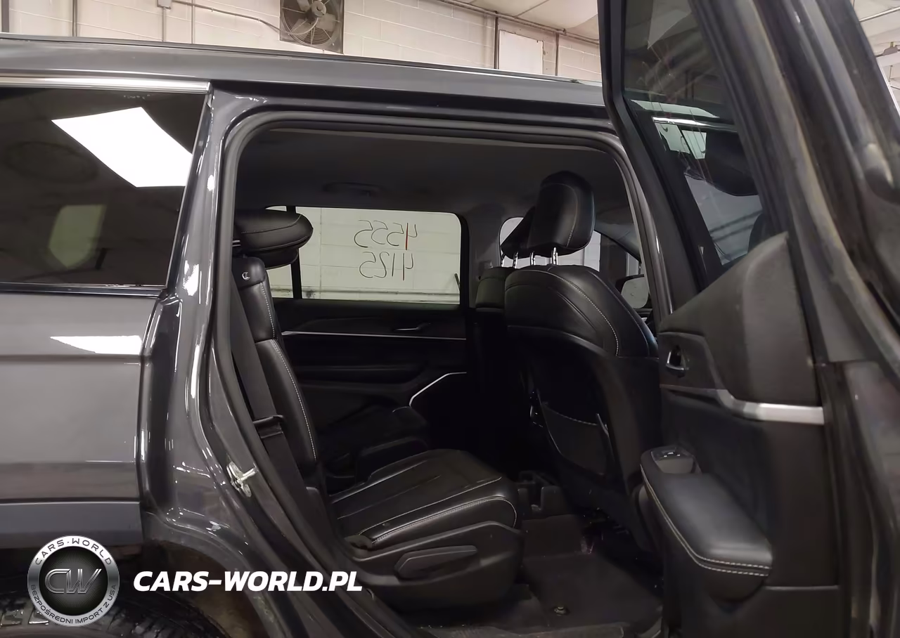 2022 Jeep Grand Cherokee L Limited 4X4 VIN:1C4RJKBG4N8566486 - 8