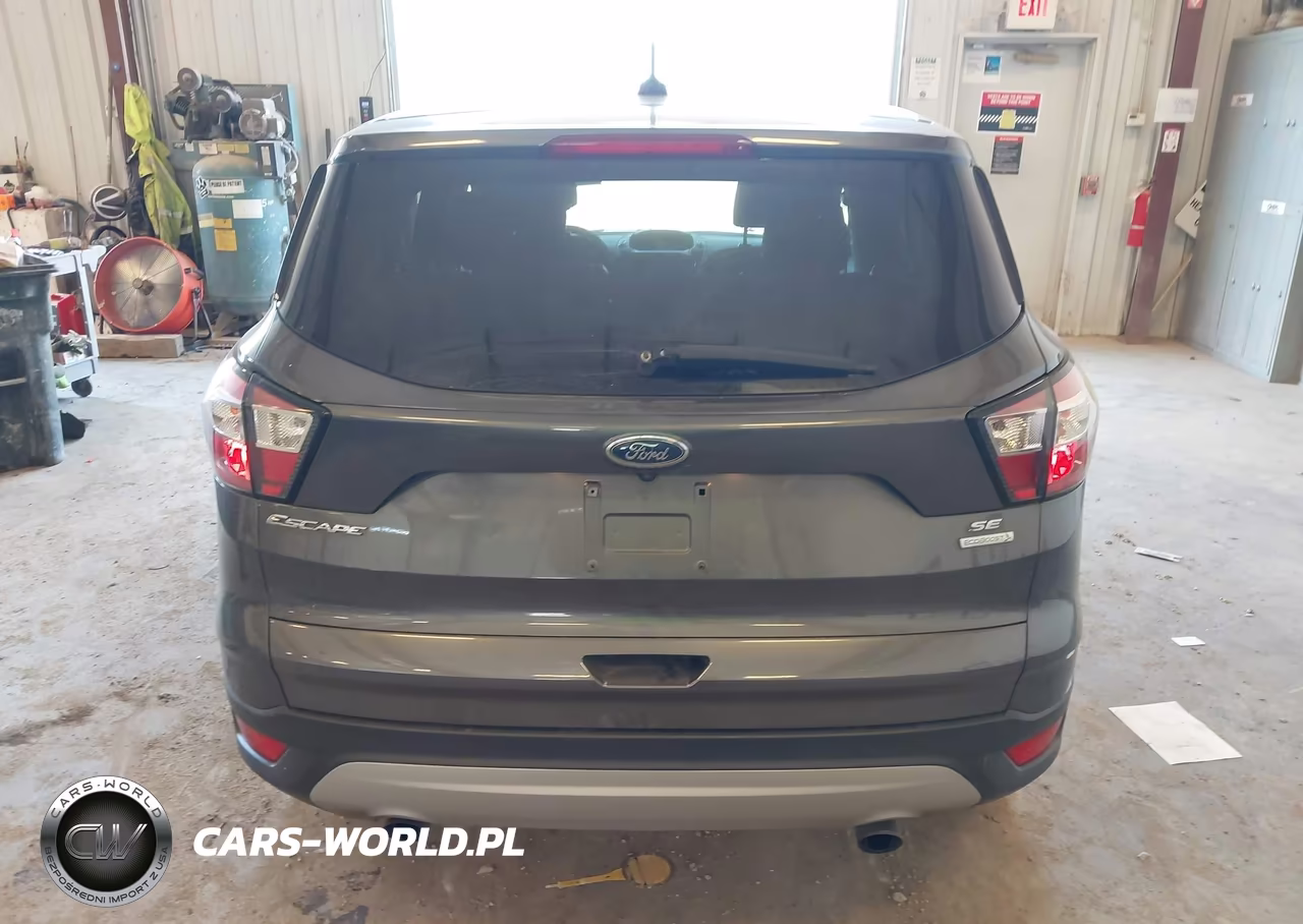2017 Ford Escape Se VIN:1FMCU0GDXHUD37396 - 16