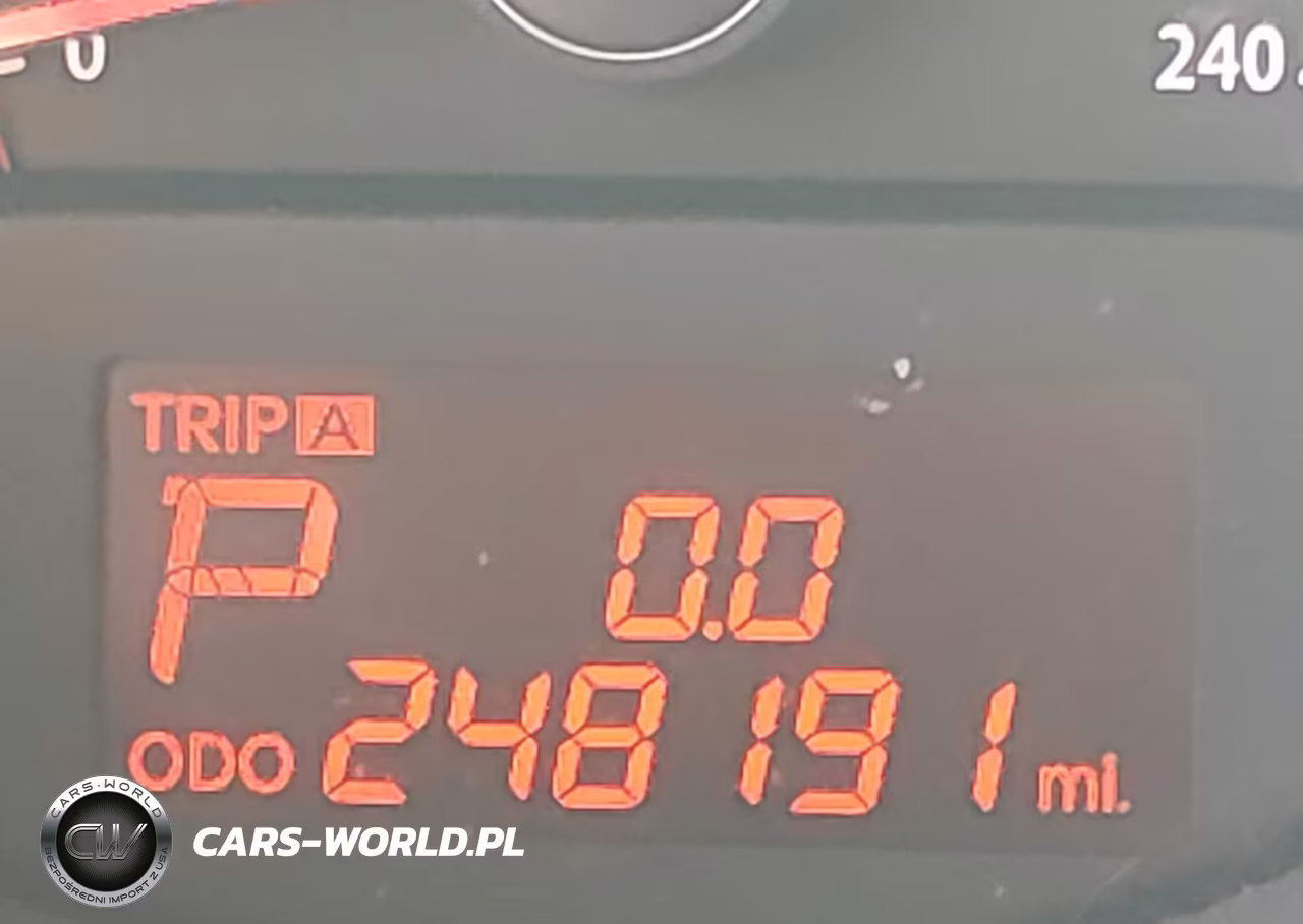 2011 Kia Sorento Lx V6 VIN:5XYKTDA23BG130908 - 12