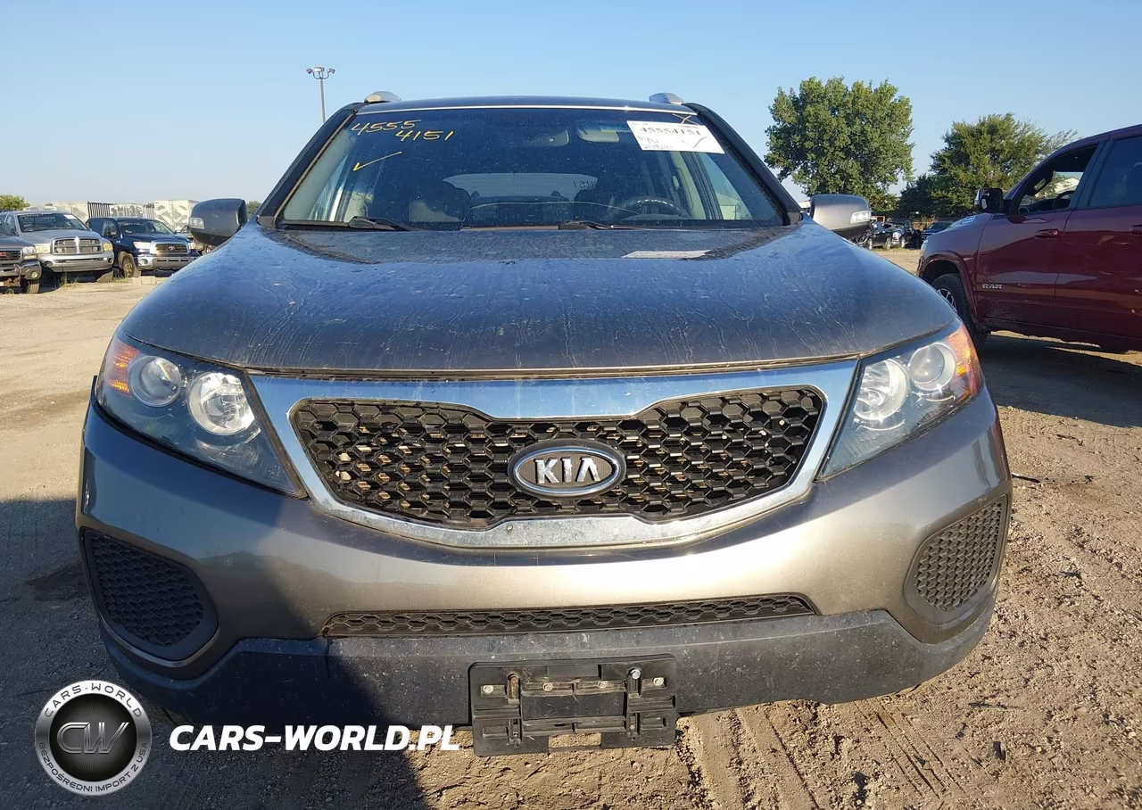 2011 Kia Sorento Lx V6 VIN:5XYKTDA23BG130908 - 13