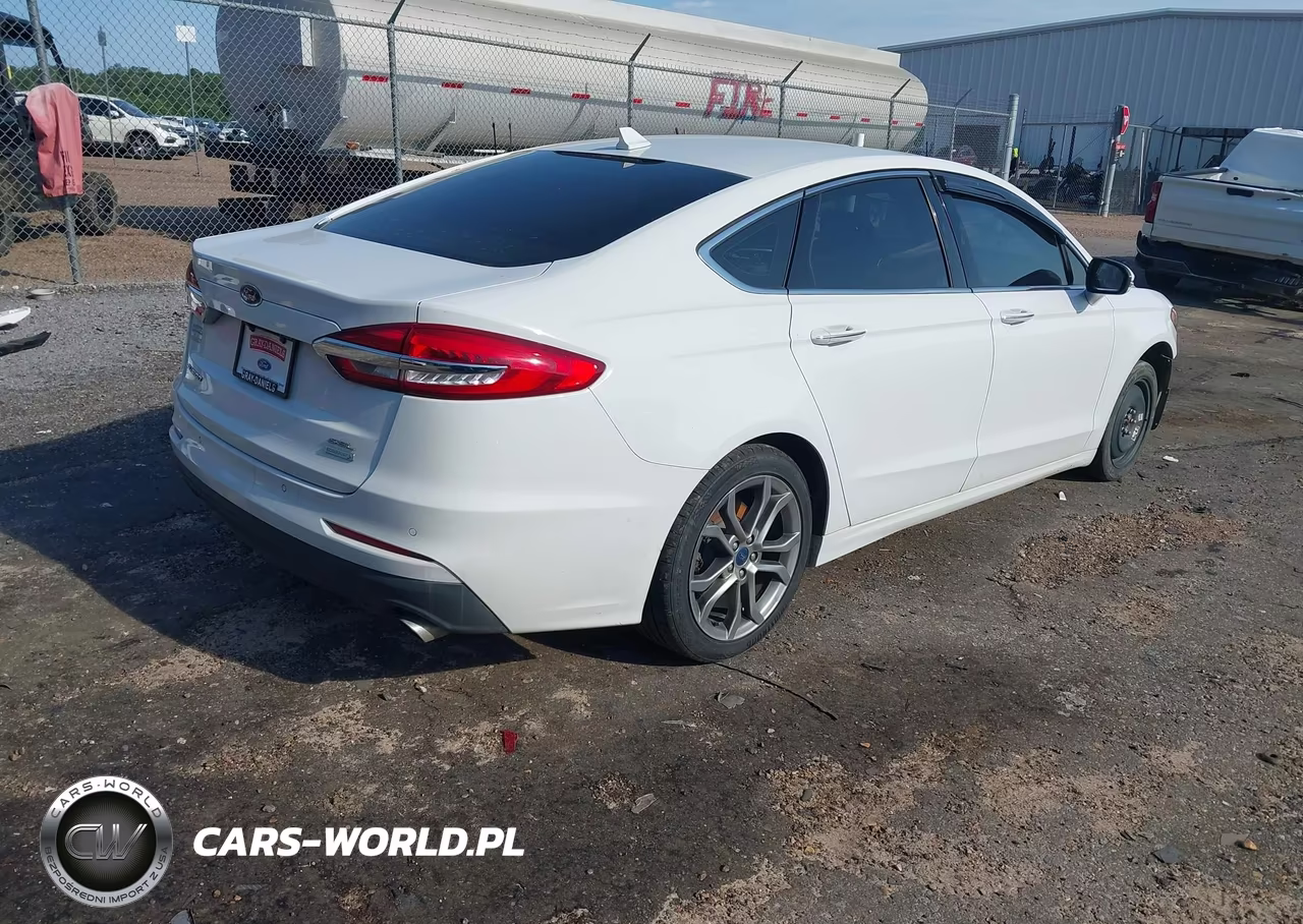 2019 Ford Fusion Sel VIN:3FA6P0CD0KR150994 - 4