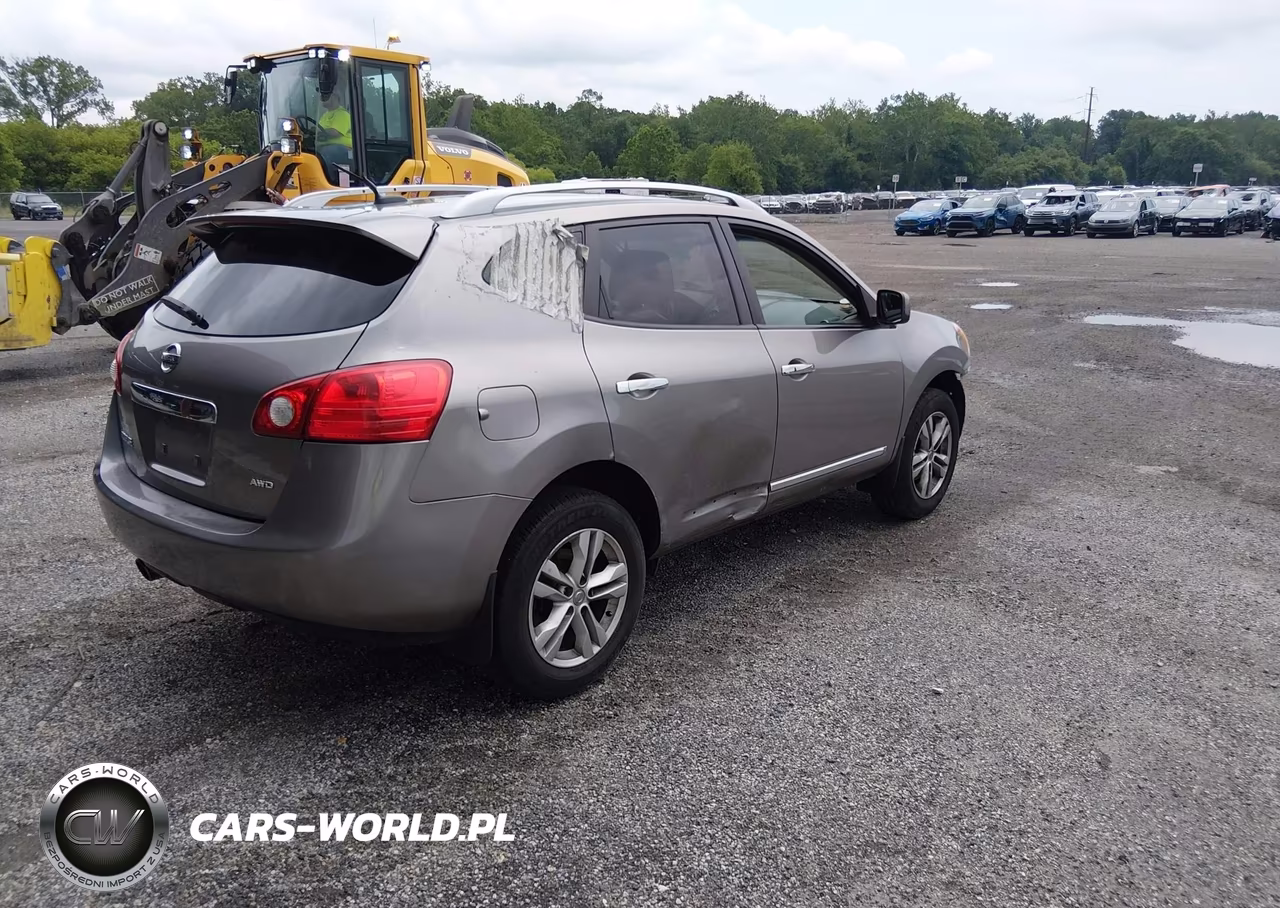 2012 Nissan Rogue Sv VIN:JN8AS5MV6CW352216 - 4