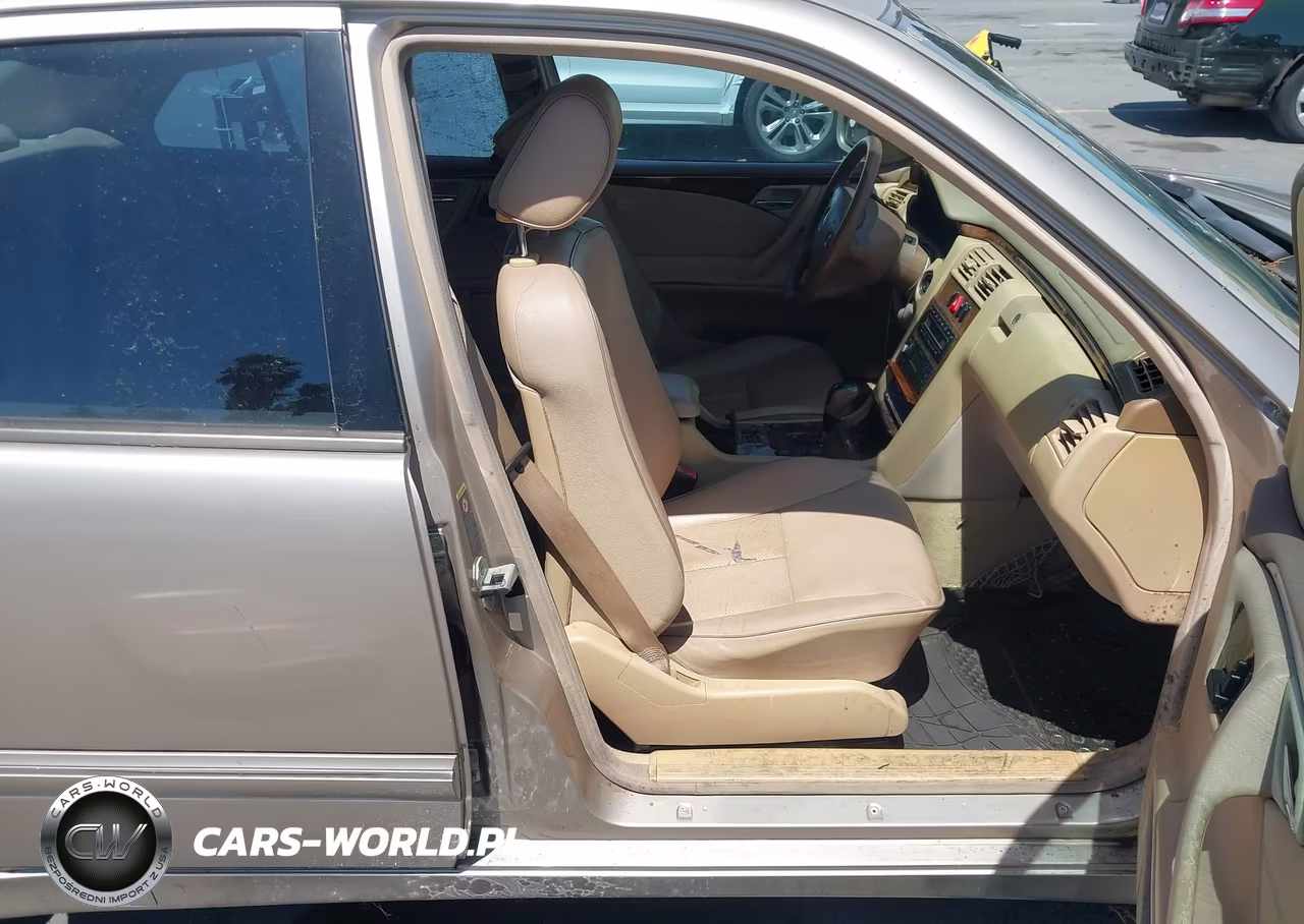 2001 Mercedes-Benz E 320 VIN:WDBJF65J81B355834 - 5