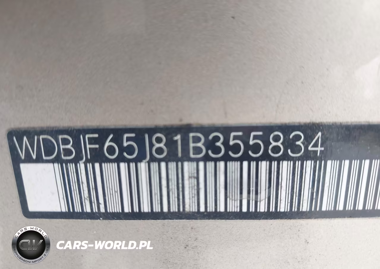 2001 Mercedes-Benz E 320 VIN:WDBJF65J81B355834 - 9