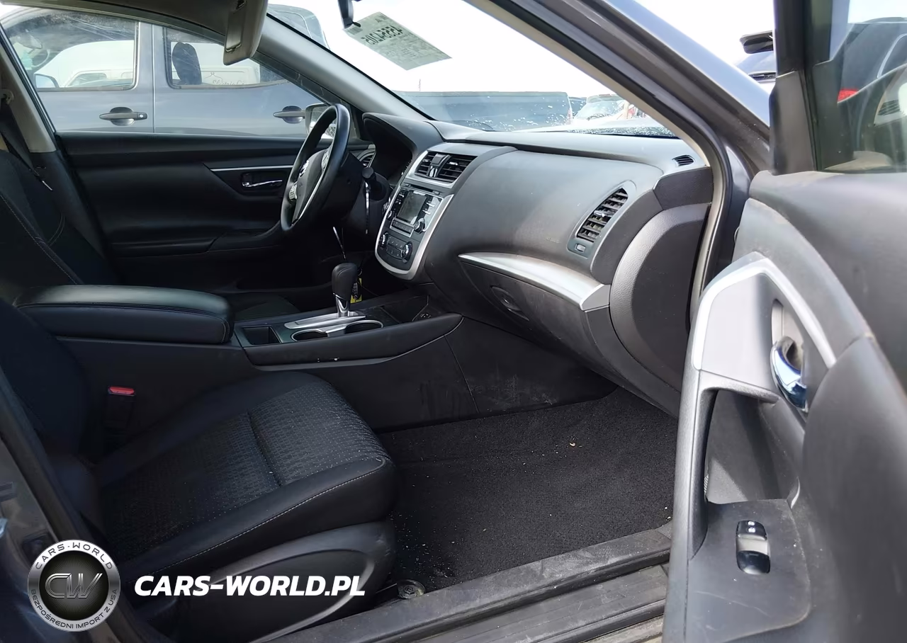 2016 Nissan Altima 2.5 S VIN:1N4AL3AP8GN384556 - 5