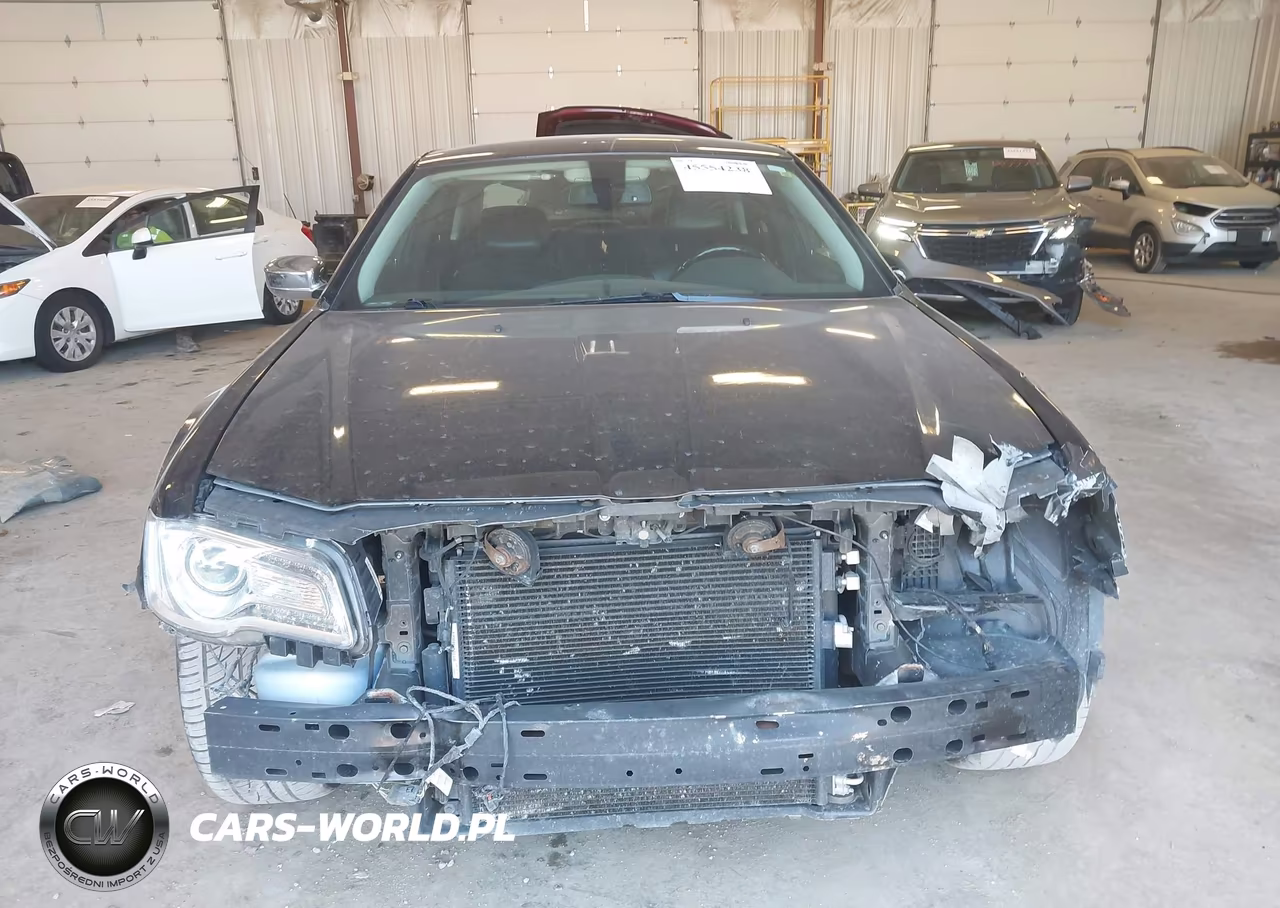 2019 Chrysler 300 Limited VIN:2C3CCAEG9KH528137 - 12