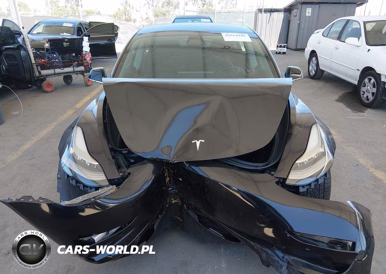 2018 Tesla Model 3 Long Range-Mid Range VIN:5YJ3E1EA3JF070262 - 12