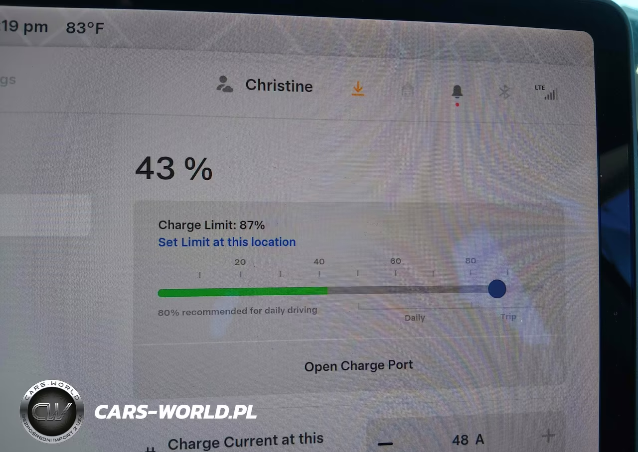 2018 Tesla Model 3 Long Range-Mid Range VIN:5YJ3E1EA3JF070262 - 17