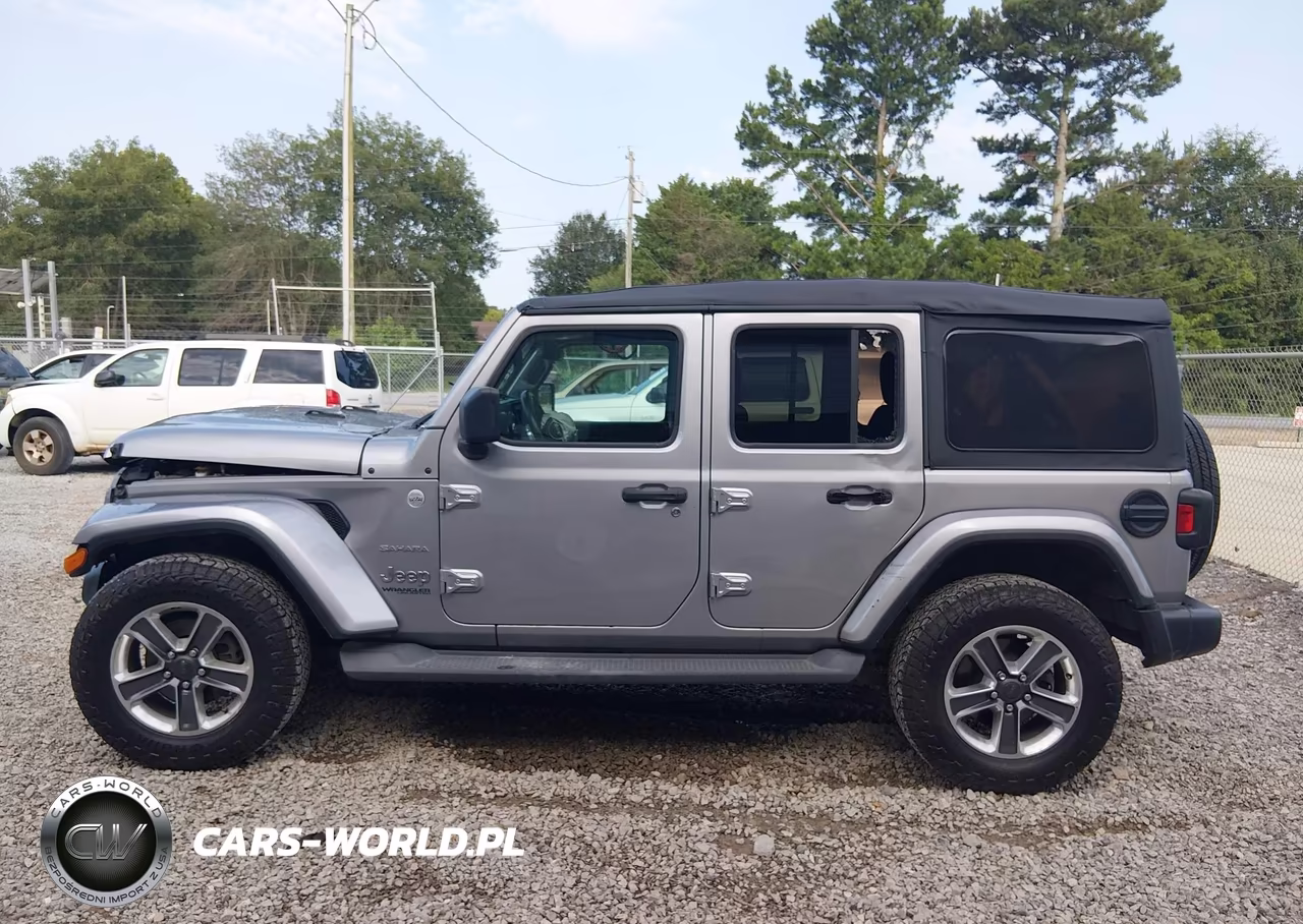 2020 Jeep Wrangler Unlimited Sahara 4X4 VIN:1C4HJXEN6LW175612 - 14