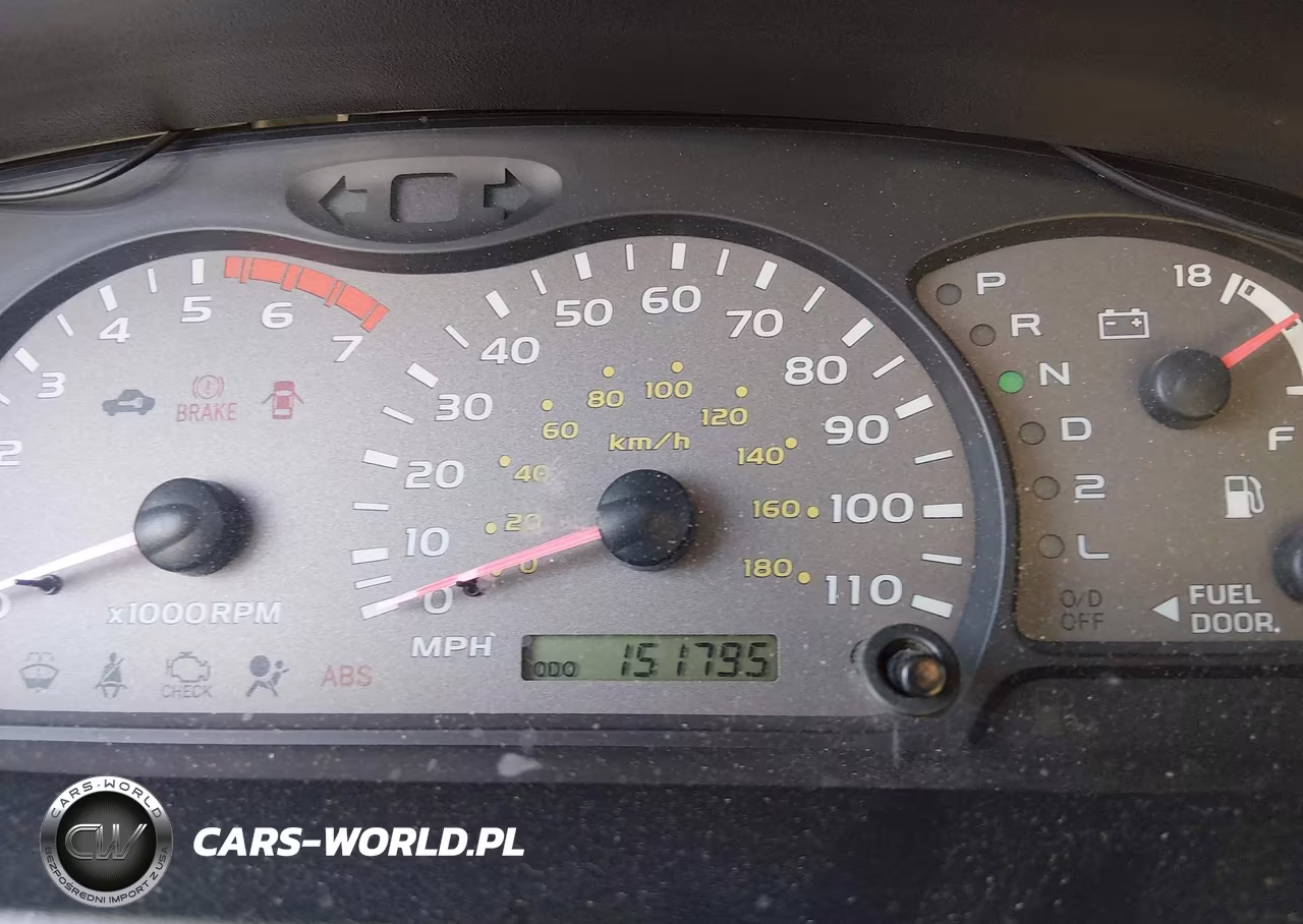 2002 Toyota Sequoia Limited V8 VIN:5TDZT38A22S081161 - 14