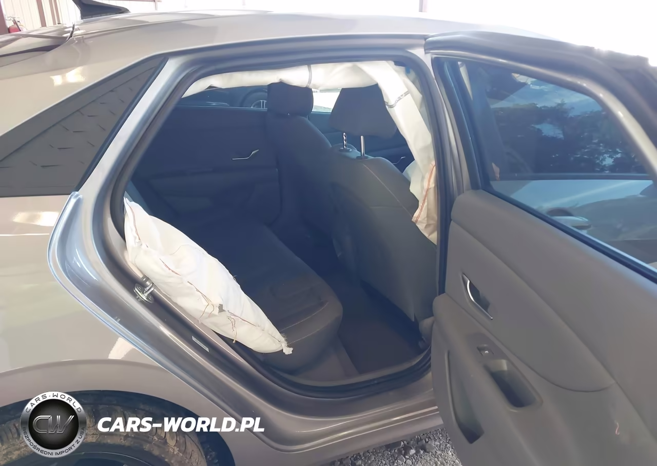 2026 Hyundai Elantra Sel Sport VIN:KMHLM4DG3TU158194 - 8