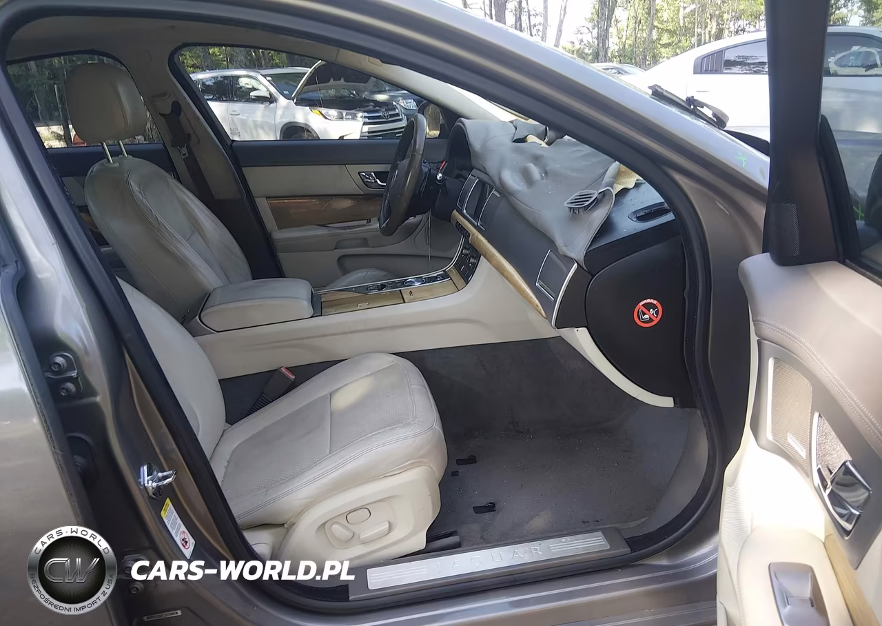 2009 Jaguar Xf Supercharged VIN:SAJWA07C891R01178 - 5
