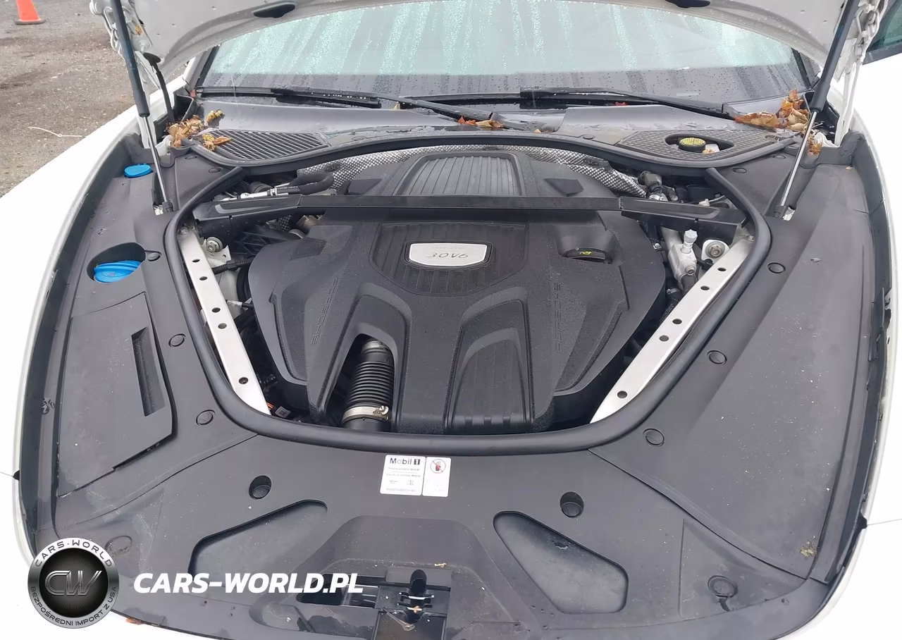 2018 Porsche Panamera 4 VIN:WP0AA2A75JL113449 - 10