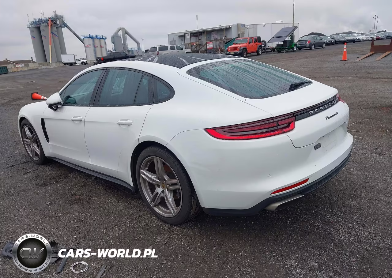 2018 Porsche Panamera 4 VIN:WP0AA2A75JL113449 - 3