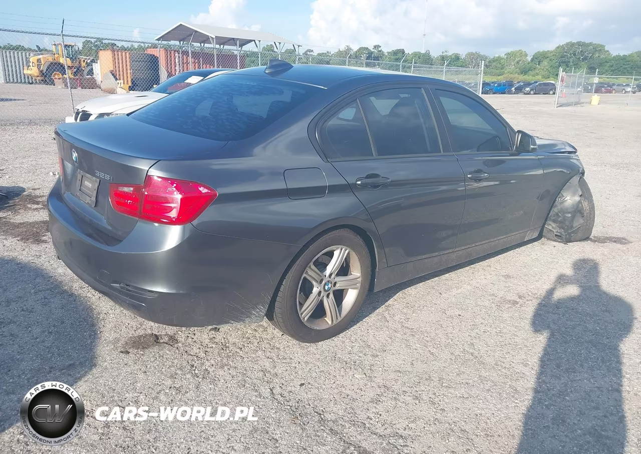 2015 BMW 328I VIN:WBA3A5G51FNS88211 - 4