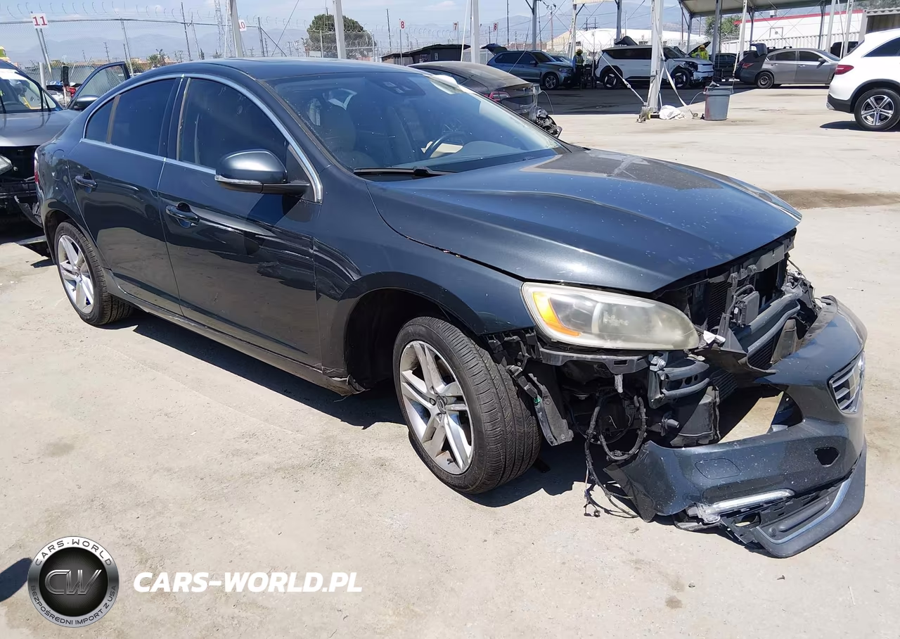 2015 Volvo S60 T5 Platinum