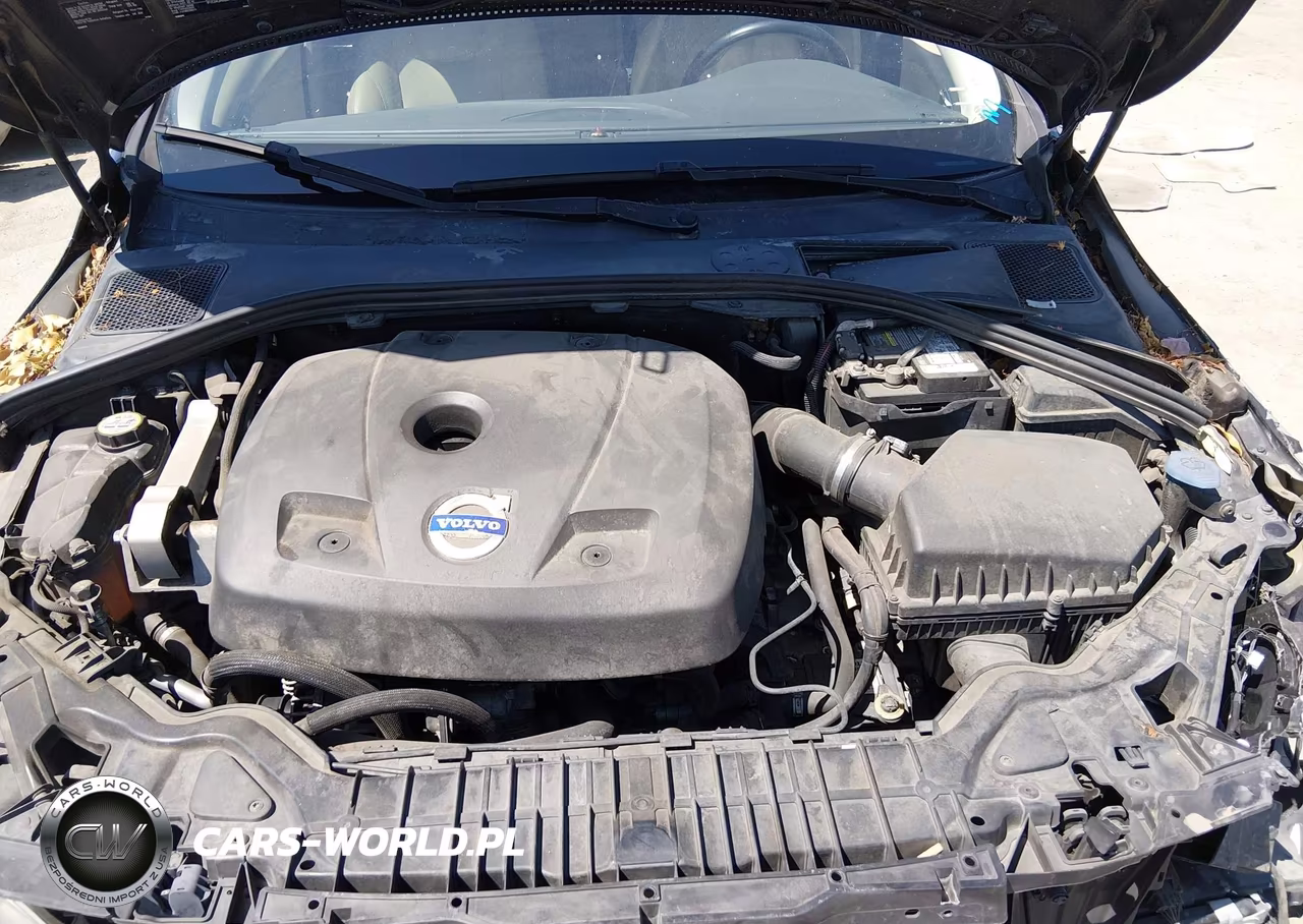 2015 Volvo S60 T5 Platinum VIN:YV140MFM8F1351805 - 10