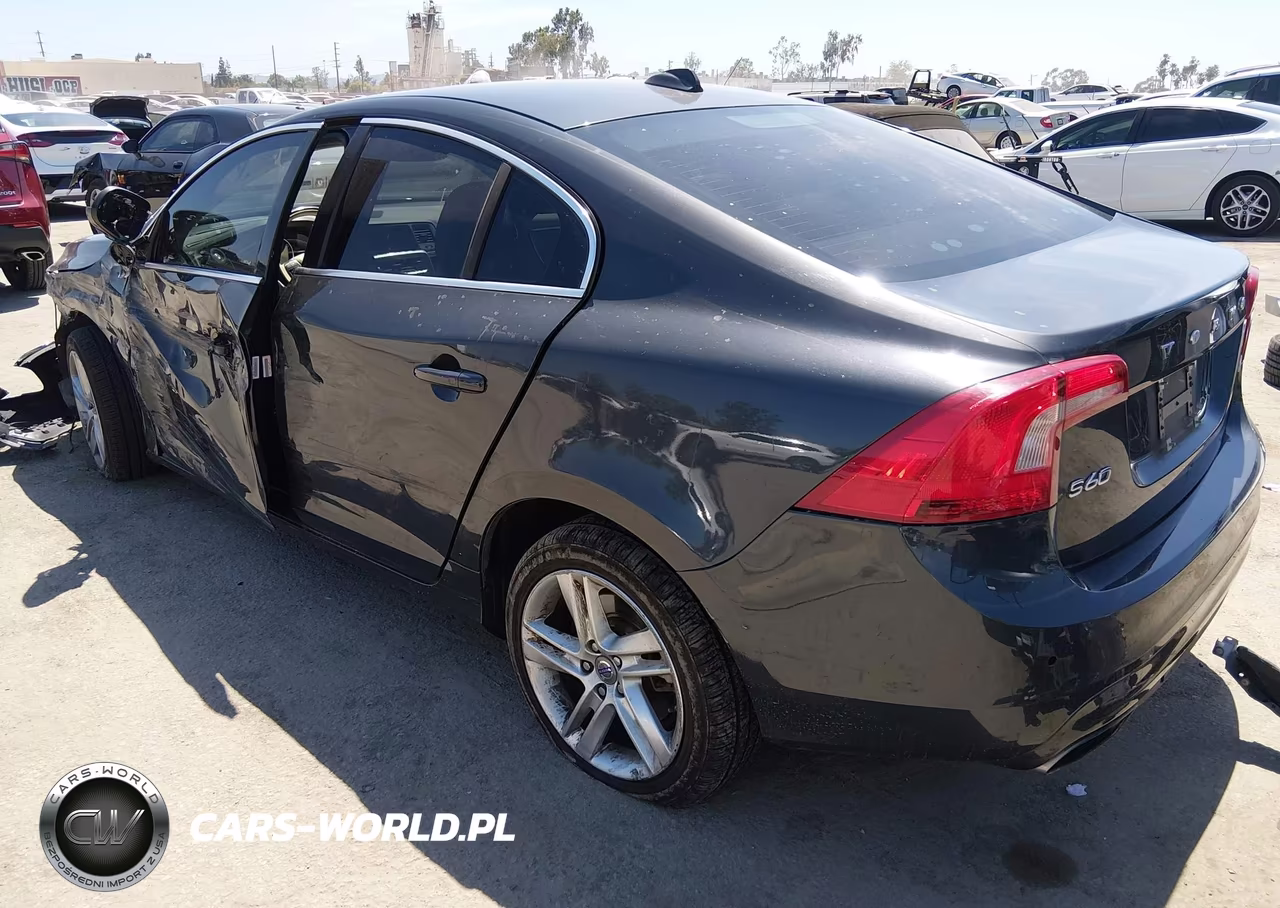 2015 Volvo S60 T5 Platinum VIN:YV140MFM8F1351805 - 3