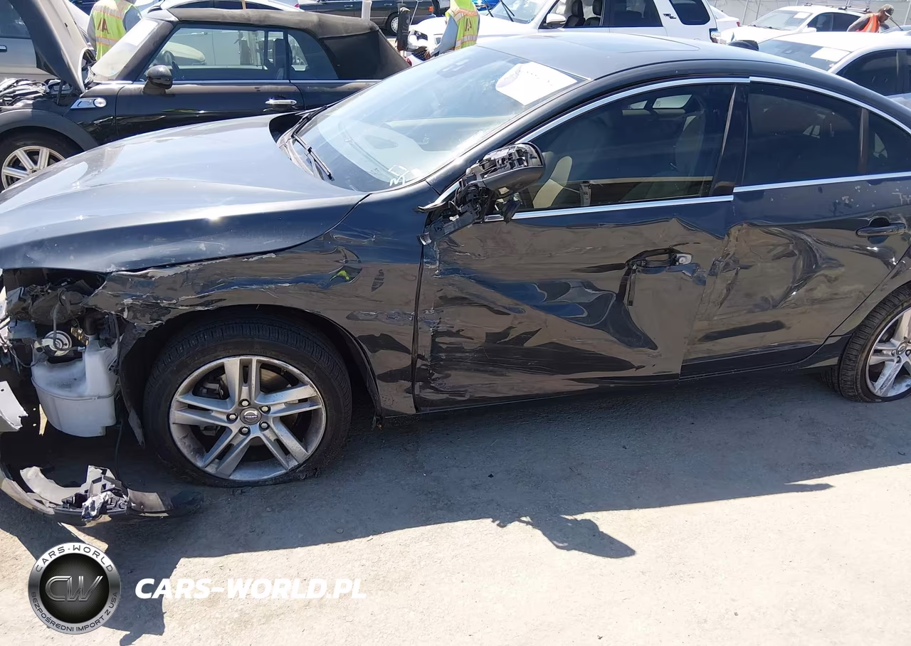 2015 Volvo S60 T5 Platinum VIN:YV140MFM8F1351805 - 6