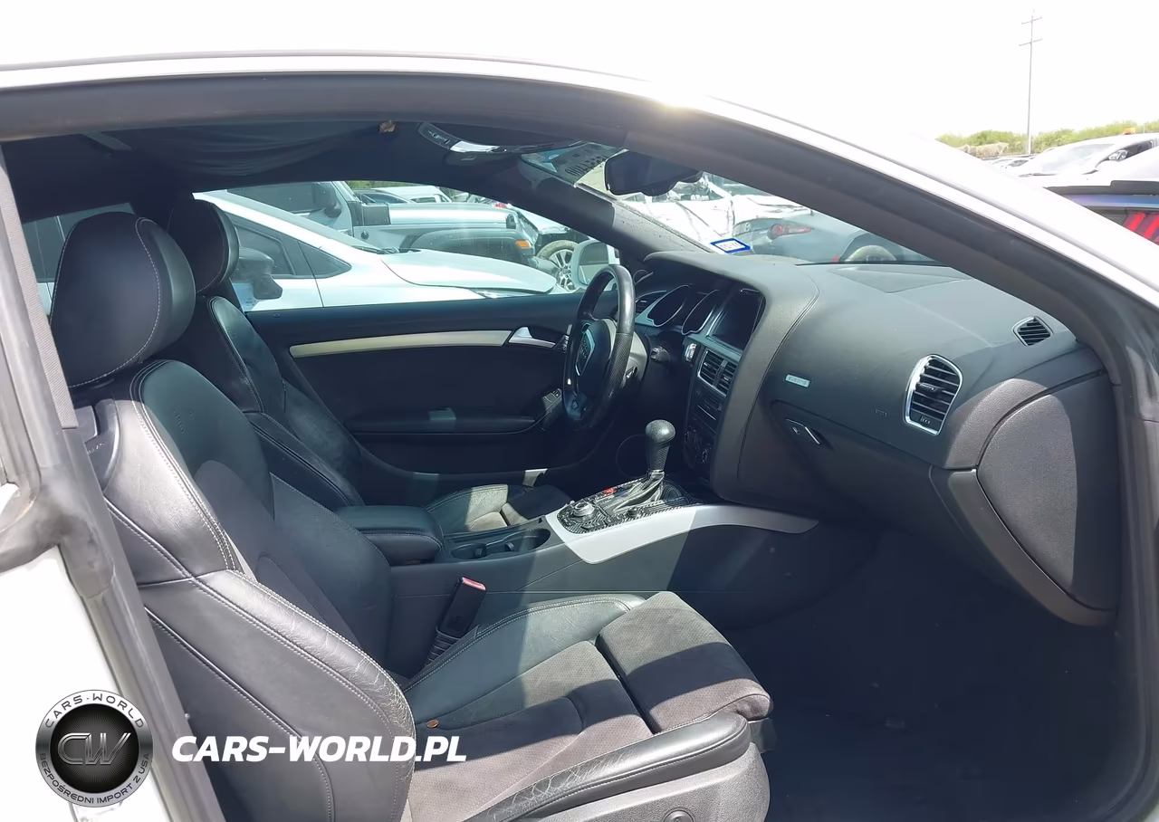 2011 Audi A5 2.0T Premium VIN:WAUWFAFR7BA074109 - 5