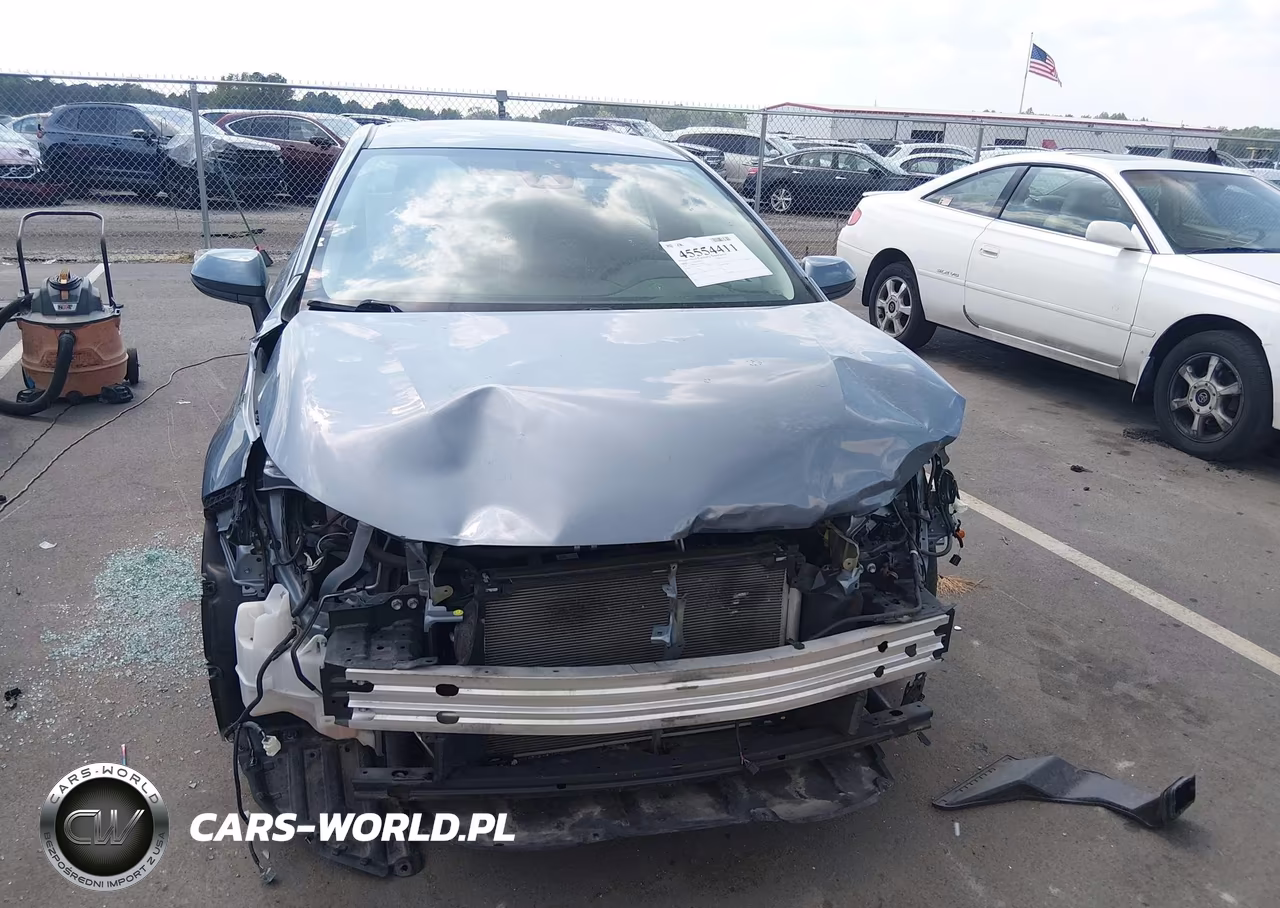 2020 Toyota Corolla Le VIN:5YFEPRAE1LP132226 - 13
