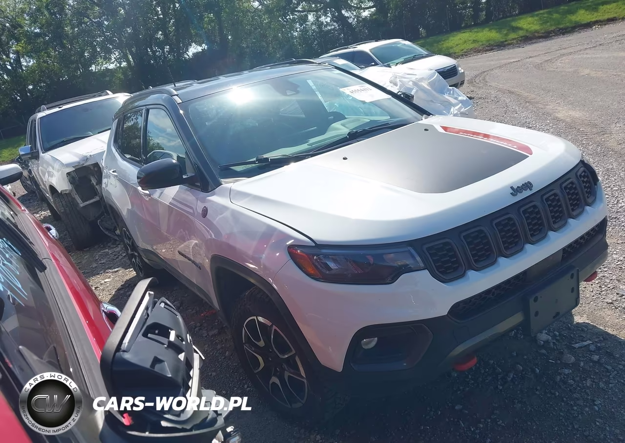 2024 Jeep Compass Trailhawk 4X4 VIN:3C4NJDDN1RT144737 - 13