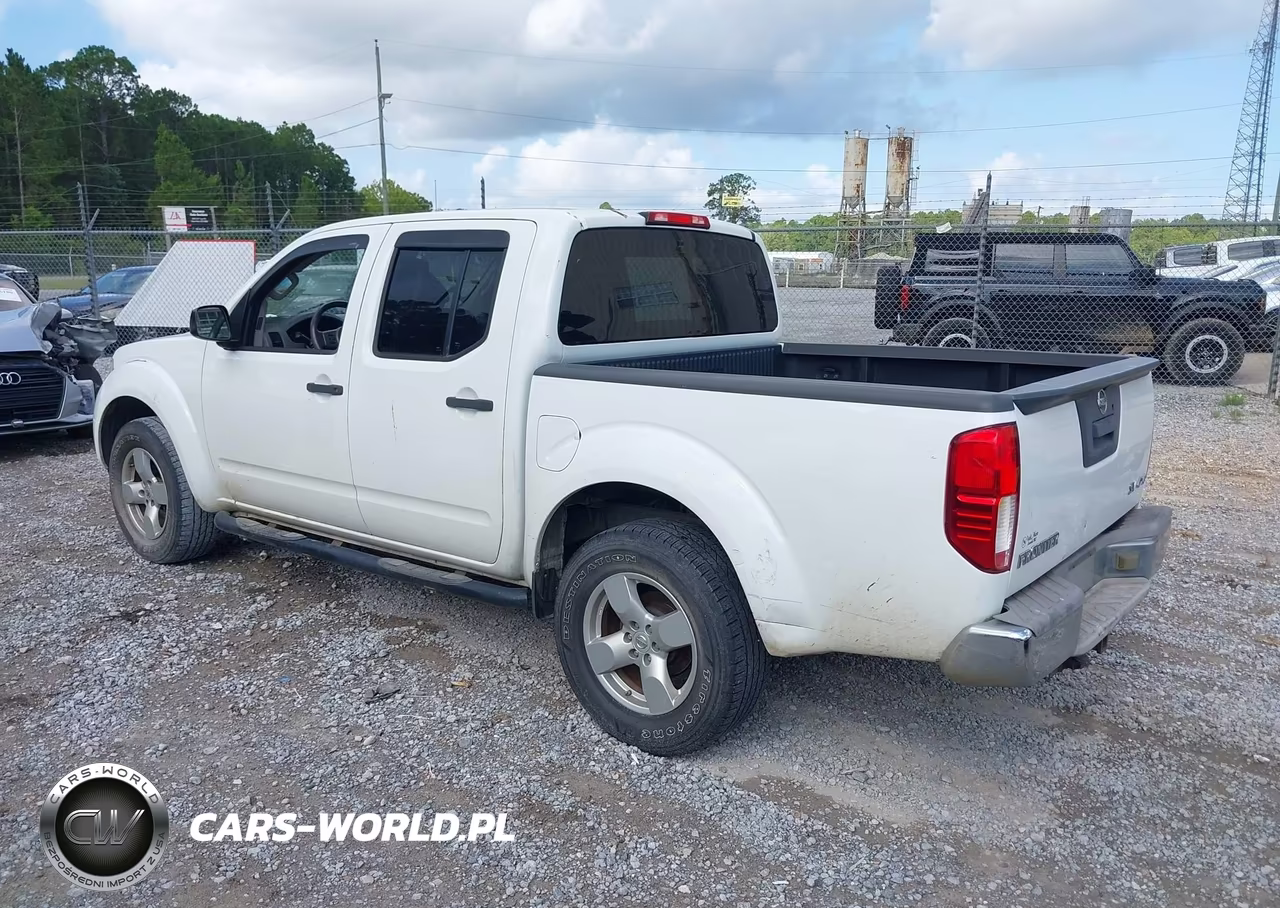 2015 Nissan Frontier Pro-4X-S-Sl-Sv VIN:1N6AD0EV9FN745741 - 3