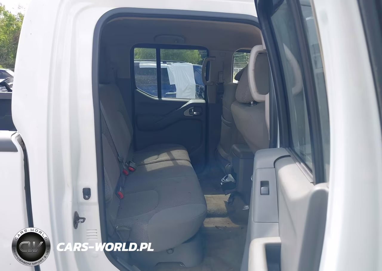 2015 Nissan Frontier Pro-4X-S-Sl-Sv VIN:1N6AD0EV9FN745741 - 8