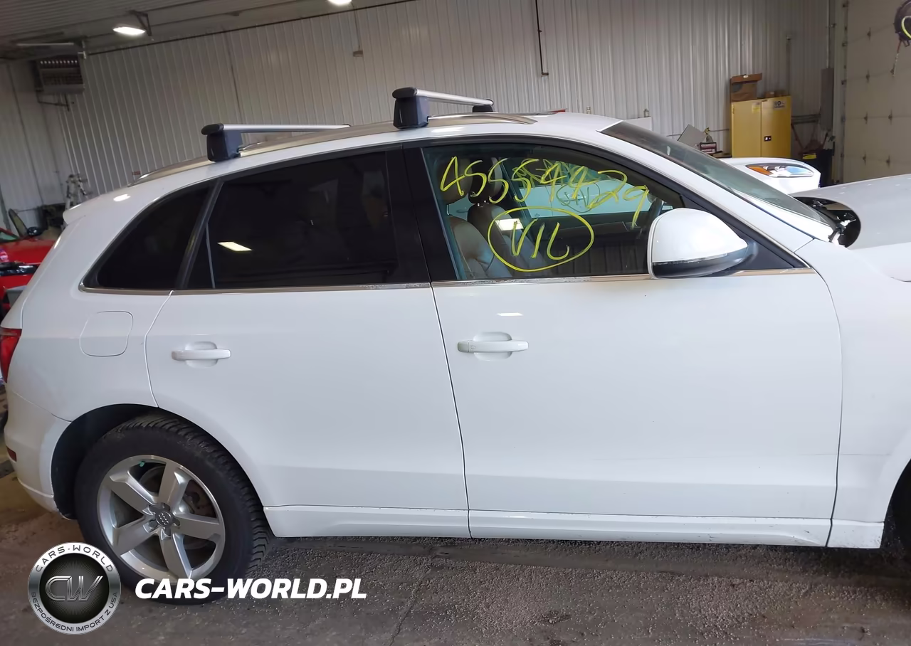 2011 Audi Q5 2.0T Premium VIN:WA1LFAFP3BA052378 - 13