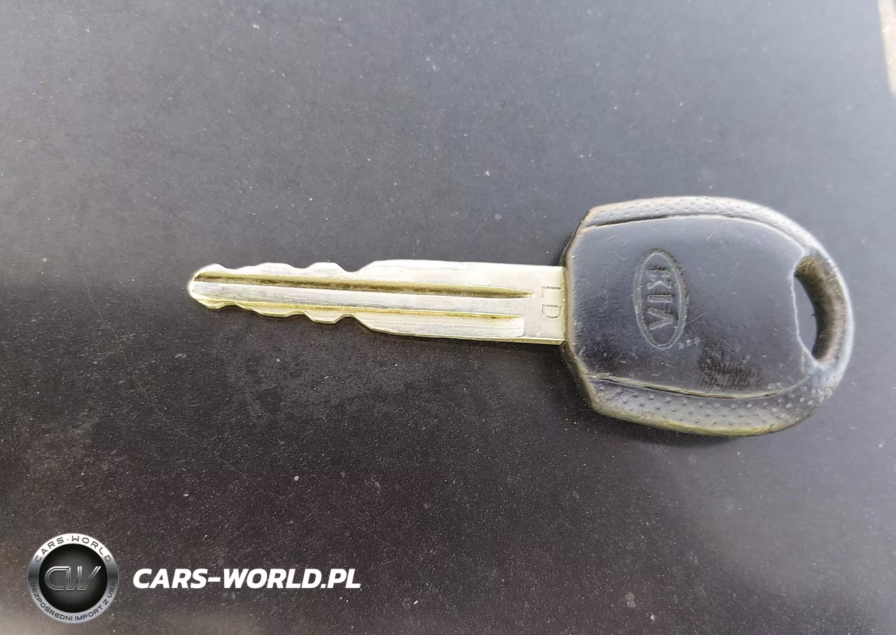 2007 Kia Sportage Lx VIN:KNDJF724377402320 - 11