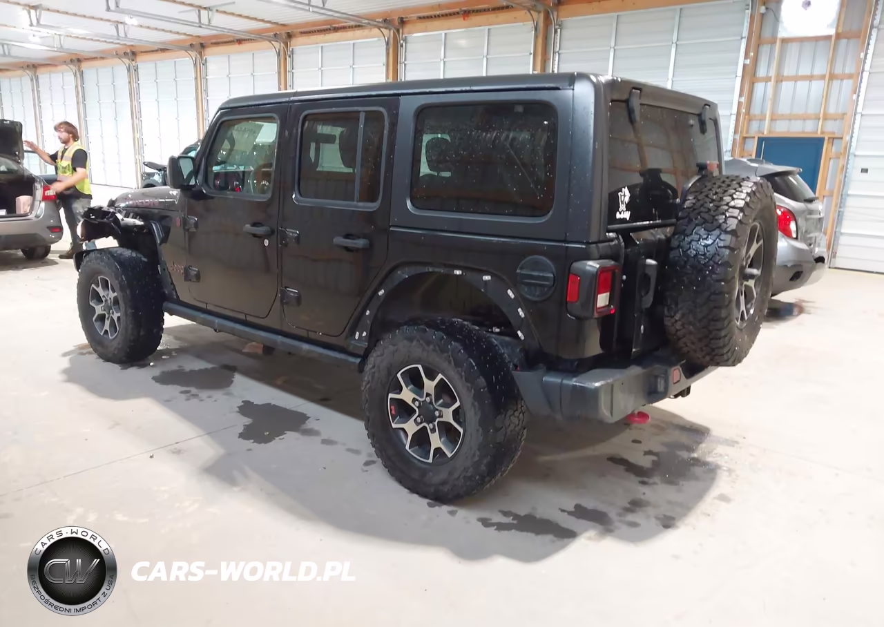 2018 Jeep Wrangler Unlimited Rubicon 4X4 VIN:1C4HJXFN2JW141596 - 3