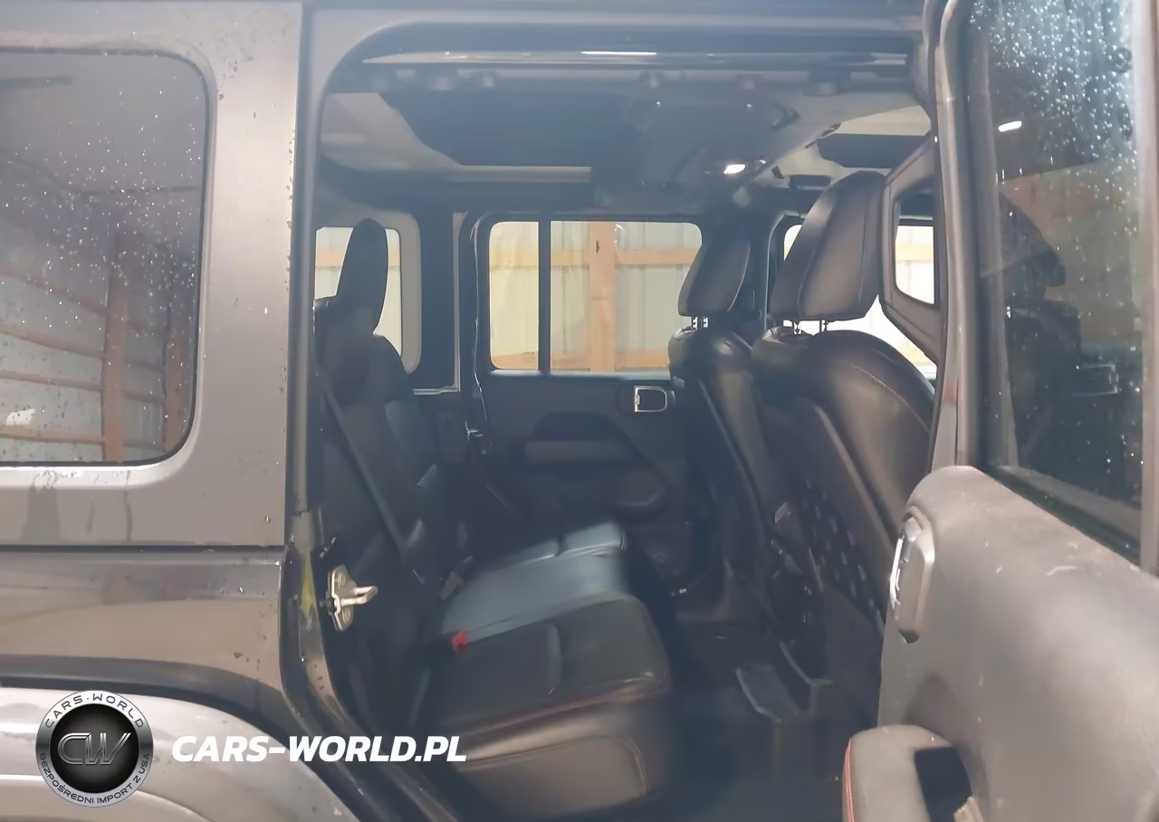 2018 Jeep Wrangler Unlimited Rubicon 4X4 VIN:1C4HJXFN2JW141596 - 8