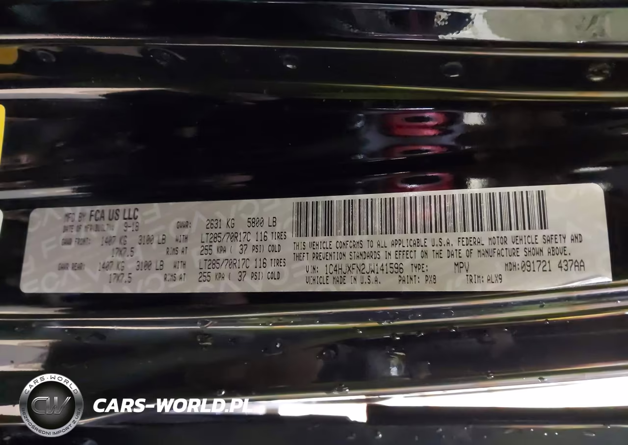 2018 Jeep Wrangler Unlimited Rubicon 4X4 VIN:1C4HJXFN2JW141596 - 9