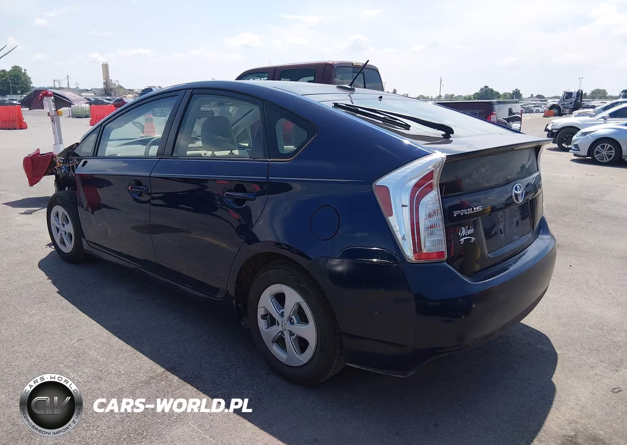 2013 Toyota Prius Three VIN:JTDKN3DU5D1623932 - 3