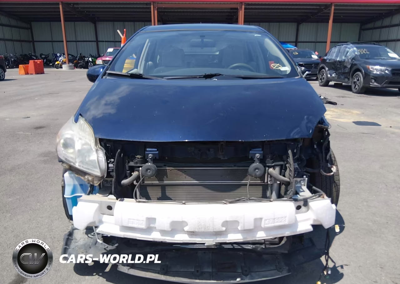 2013 Toyota Prius Three VIN:JTDKN3DU5D1623932 - 6
