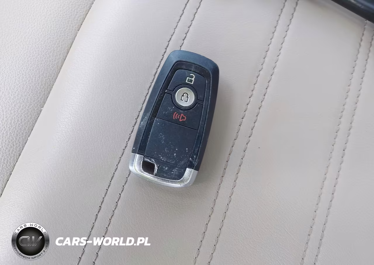 2018 Ford Ecosport Titanium VIN:MAJ3P1VE7JC218154 - 11