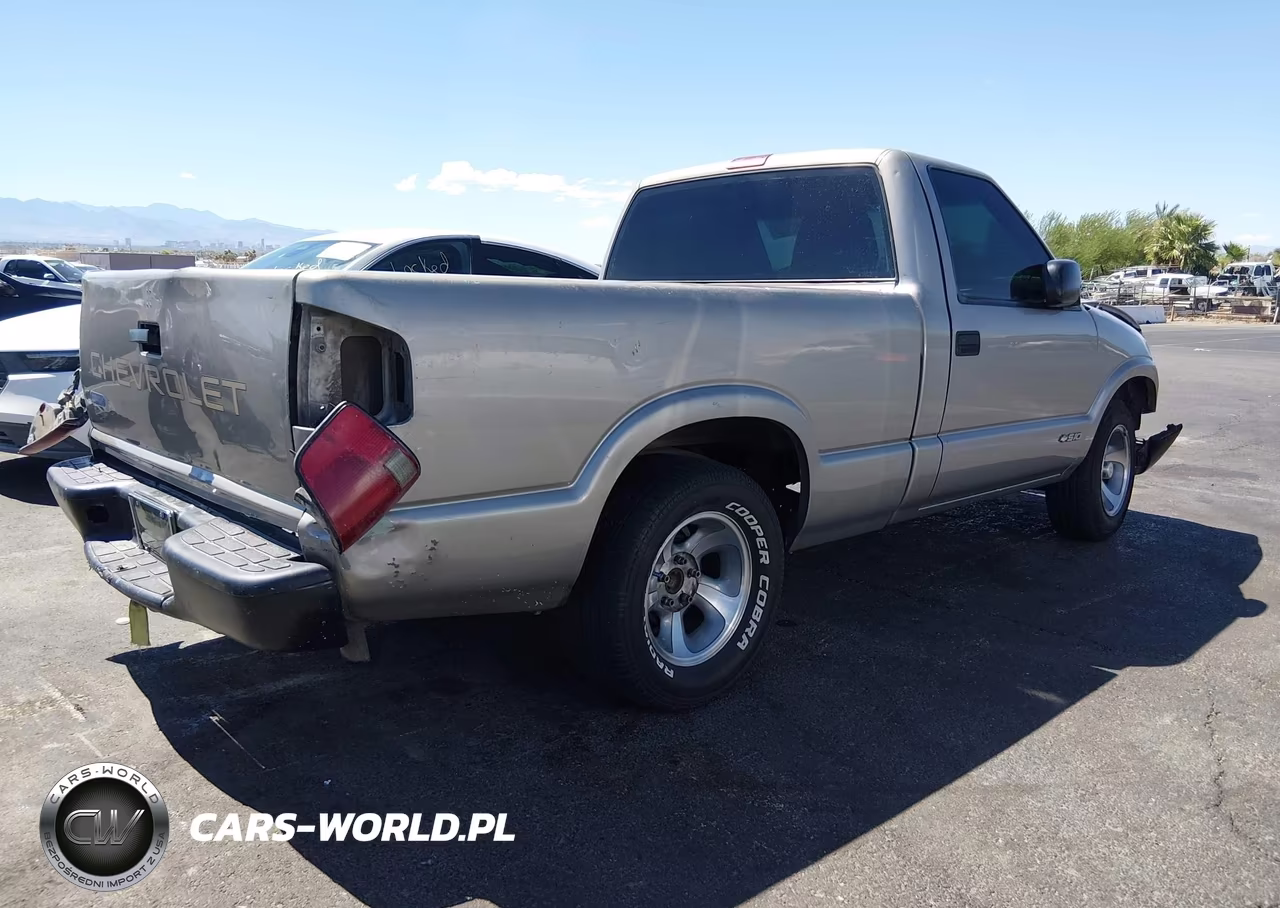 2001 Chevrolet S-10 VIN:1GCCS145318194903 - 4