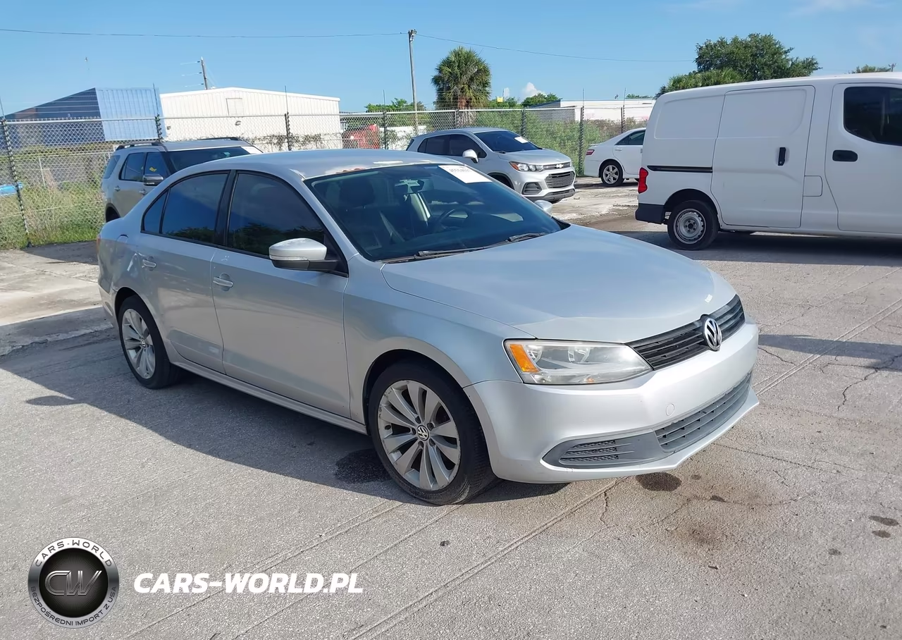 2012 Volkswagen Jetta 2.5L Se – zdjęcie 1 z 11