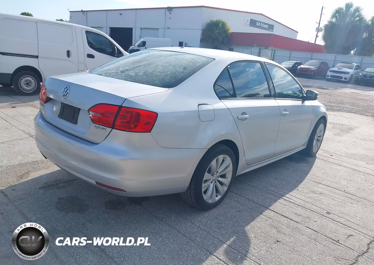 2012 Volkswagen Jetta 2.5L Se VIN:3VWDX7AJ3CM351643 - 4