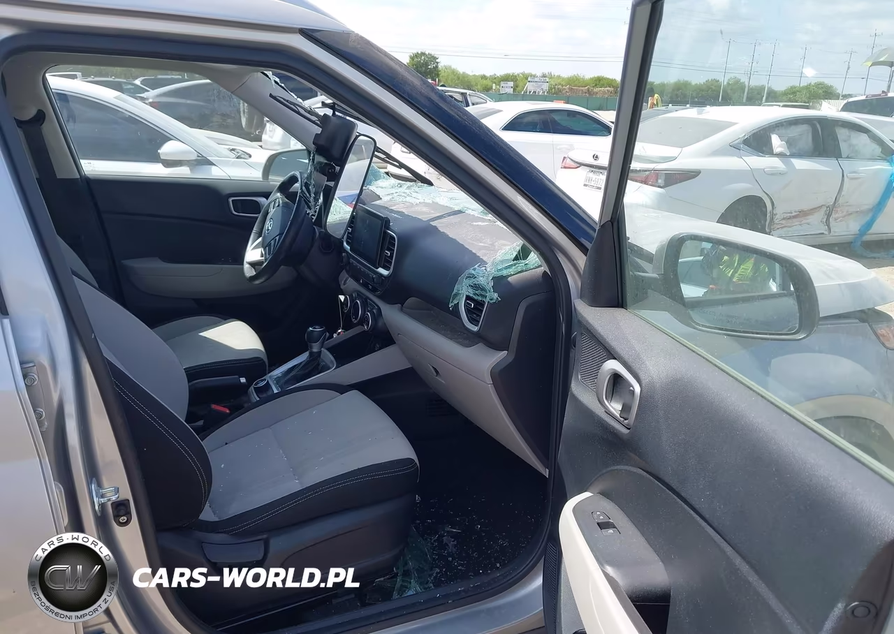 2025 Hyundai Venue Sel VIN:KMHRC8A35SU350642 - 5