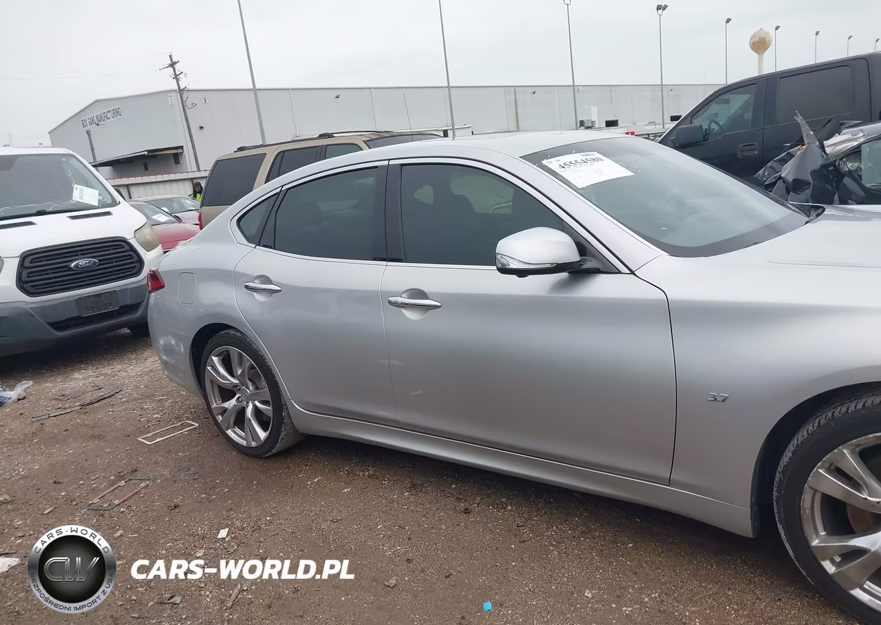 2015 Infiniti Q70 3.7 VIN:JN1BY1AP2FM541364 - 13