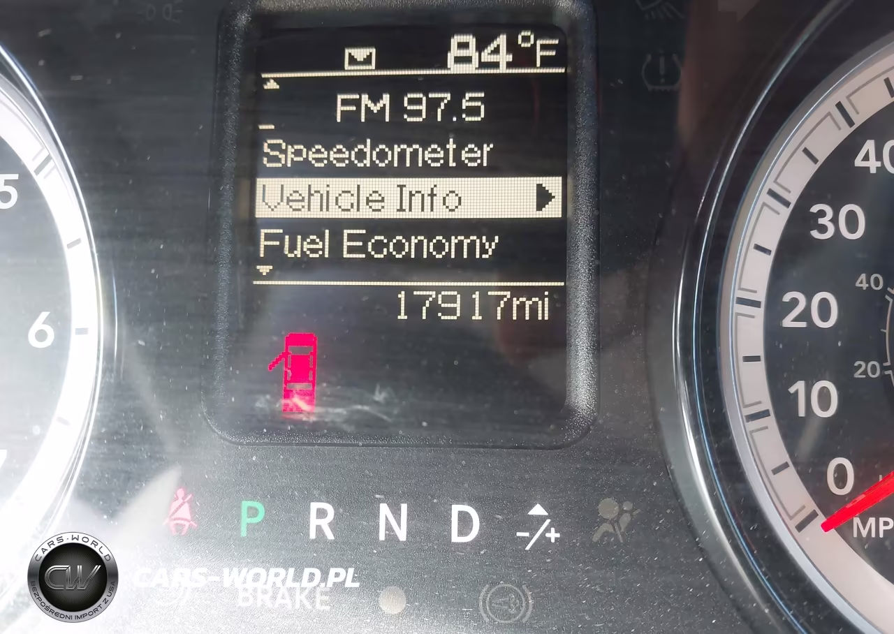 2018 Ram 3500 VIN:3C7WR2AJ4JG412506 - 16