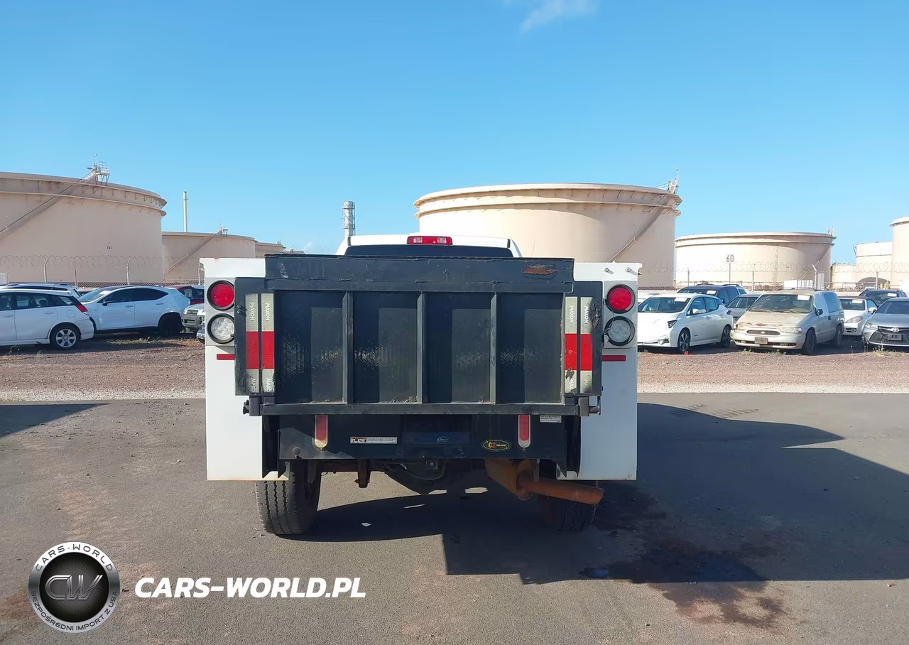 2018 Ram 3500 VIN:3C7WR2AJ4JG412506 - 17