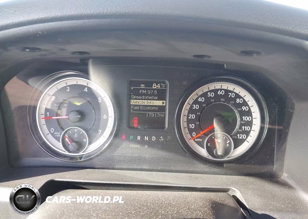 2018 Ram 3500 VIN:3C7WR2AJ4JG412506 - 7