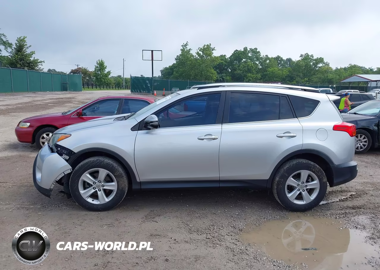 2013 Toyota Rav4 Xle VIN:2T3RFREV2DW100486 - 15